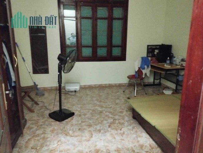 Cho thuê nhà nguyên căn, mặt phố, KD, VP, HGĐ 45m2, 5T, 7m, 19 tr, Lạc Long Quân.