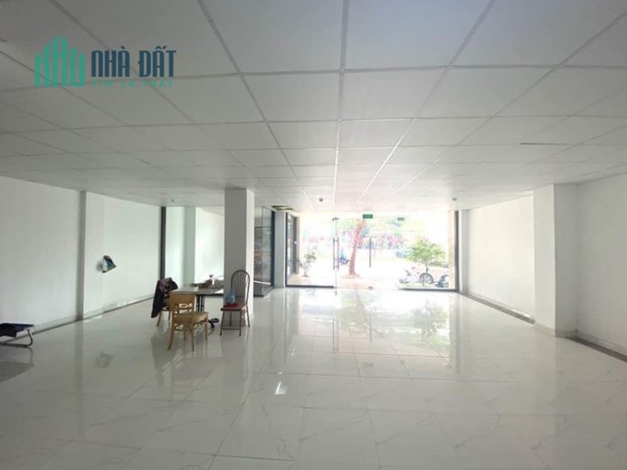 BÁN NHÀ MẶT PHỐ HOÀNG CẦU 9 TẦNG MT10M DT240 VỈA HÈ KINH DOANH VĂN PHÒNG CHO THUÊ DÒNG TIỀN