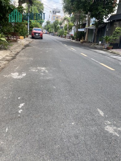 Cho thuê MTKD gần Nguyên Sơn quận tân phú 4 x20m x 2T chỉ 13 triệu TL