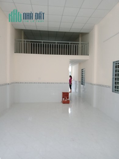Cho thuê căn góc hẻm 5m Hương lộ 2 quận Bình tân 4.5 x19m chỉ 8 triệu