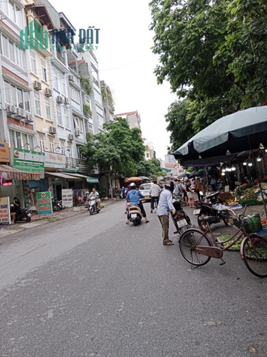 Mặt chợ Ngô Thì Nhậm đường rộng  15m phân lô kinh doanh sầm uất 
-	50m  6 tầng thang máy kinh