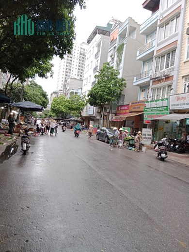 Mặt chợ Ngô Thì Nhậm đường rộng  15m phân lô kinh doanh sầm uất 
-	50m  6 tầng thang máy kinh