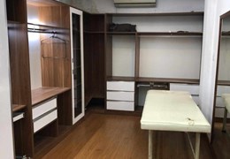 Cho thuê nhà nguyên căn, CHDV, KD, hai mặt ngõ, 50m2, 8P, 28tr, Duy Tân.