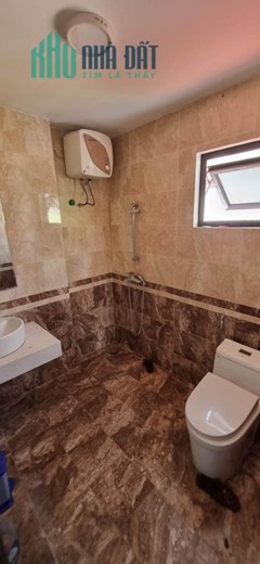bán gấp nhà 5 tầng Đẹp - 50m ra phố - căn góc - ngõ 3 gác - ở phố Trần Cung
