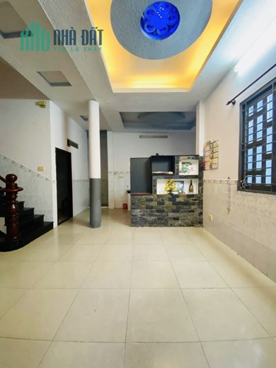 NGUYỄN SUÝ HÊM XE TẢI - 3 TẦNG 8.3 X 9.3 GIÁ CHỈ 7.X TỶ