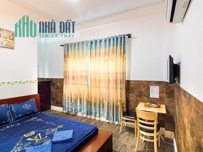 Bán gấp KS mặt tiền ngộp nặng  đang KD ngay đường Tên Lửa, BTĐ B, Bình Tân, 100m2, 5 tầng.