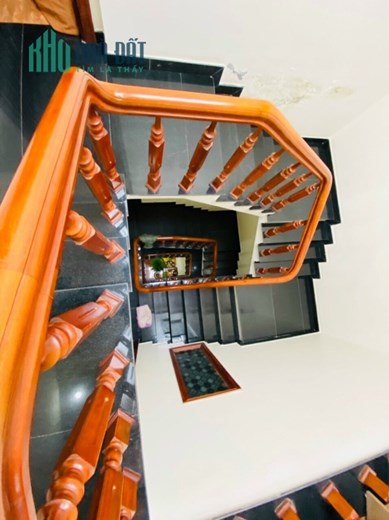 Bán nhà mặt đường 30m Thư Trung - Văn Cao, diện tích 92m 4 tầng GIÁ 7.25 tỉ