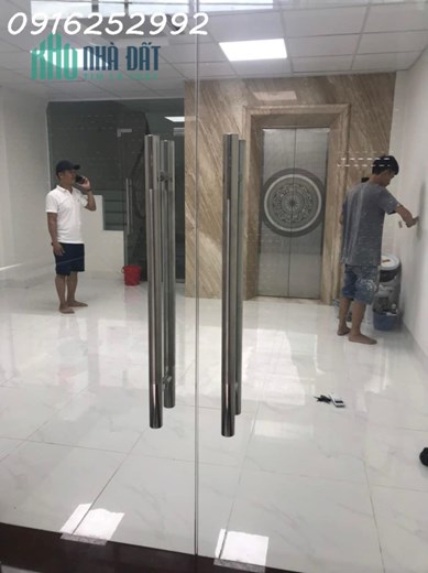 Chính chủ Cho thuê mặt bằng mặt phố Lạc Long Quân - Tây Hồ - HN
