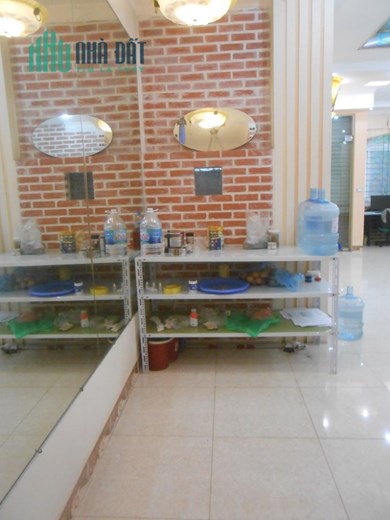 Văn phòng rất đẹp, gần cv nước, Lotte, ao sen
