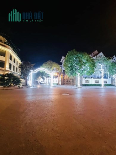 BÁN BIỆT THỰ VIP KĐT TÂY NAM LINH ĐÀM - 5 TẦNG - THANH MÁY NHẬP KHẨU - VIEW CÔNG VIÊN THOÁNG MÁT -
