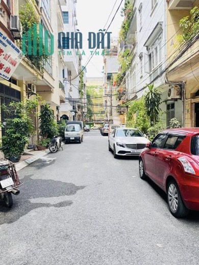 BÁN KHÁCH SẠN 10 TẦNG 24 PHÒNG KINH DOANH TẠI PHỐ LINH LANG, QUẬN BA ĐÌNH - Ô TÔ TRÁNH VỈA HÈ -