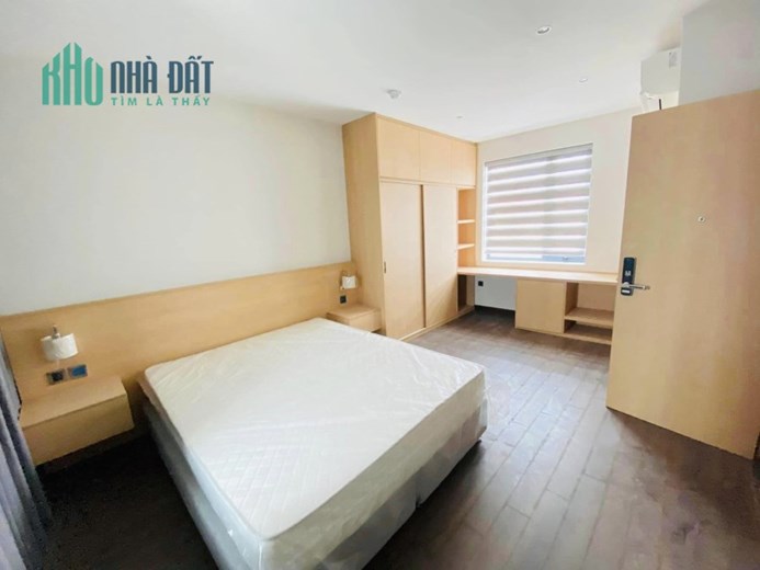 BÁN KHÁCH SẠN 10 TẦNG 24 PHÒNG KINH DOANH TẠI PHỐ LINH LANG, QUẬN BA ĐÌNH - Ô TÔ TRÁNH VỈA HÈ -