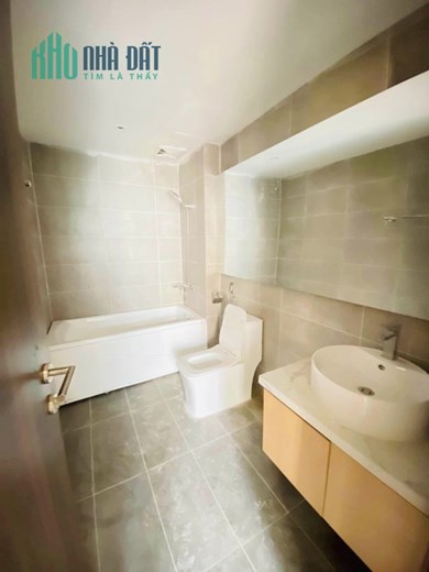 BÁN KHÁCH SẠN 10 TẦNG 24 PHÒNG KINH DOANH TẠI PHỐ LINH LANG, QUẬN BA ĐÌNH - Ô TÔ TRÁNH VỈA HÈ -