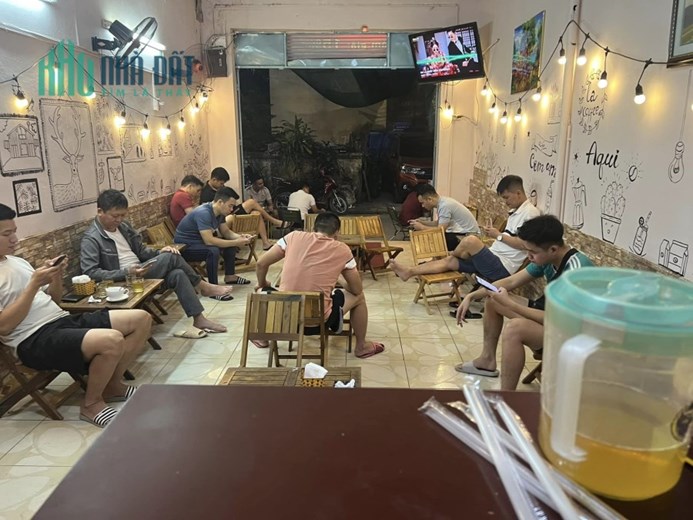 SANG NHƯỢNG QUÁN CAFE.....Cổng số 2 Học Việc Cảnh Sát