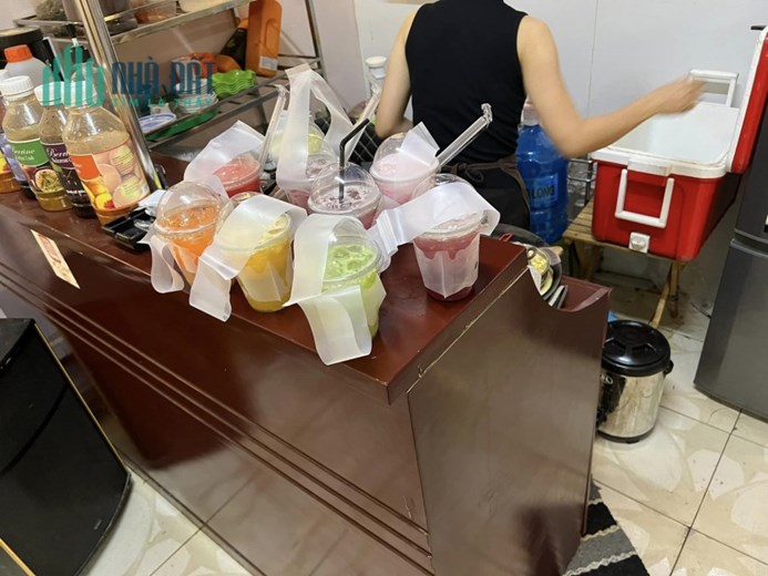 SANG NHƯỢNG QUÁN CAFE.....Cổng số 2 Học Việc Cảnh Sát
