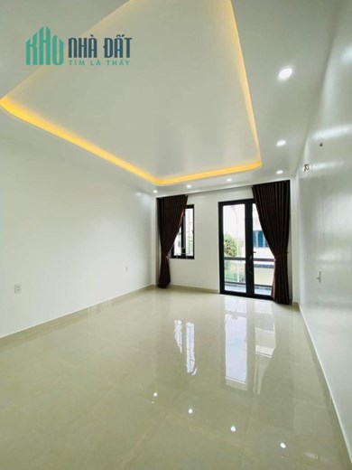 Bán nhà 4 tầng  64 M có thang máy Hải An