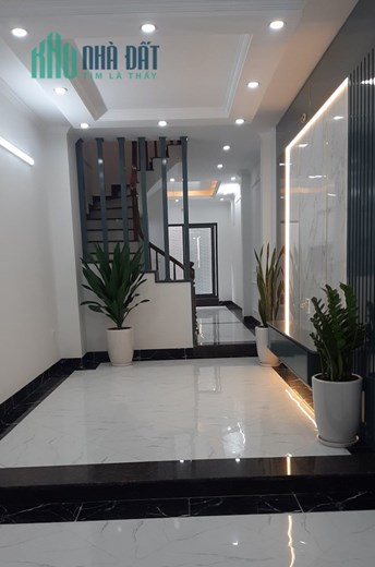 Bán nhà Phố CHÍNH KINH, KHU SÂN VƯỜN RỘNG THOÁNG, diện tích 45m2