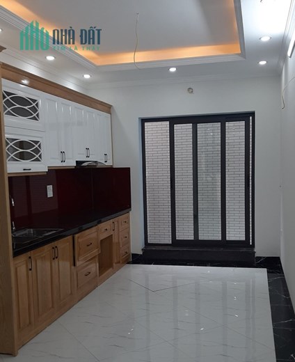Bán nhà Phố CHÍNH KINH, KHU SÂN VƯỜN RỘNG THOÁNG, diện tích 45m2