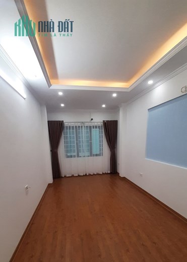 Bán nhà Phố CHÍNH KINH, KHU SÂN VƯỜN RỘNG THOÁNG, diện tích 45m2