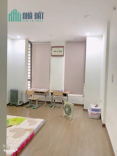 Trung tâm Phố Tạ Quang Bửu kinh doanh bách nghệ, ô tô, ở cũng sướng, ô chờ thang máy. DT 70m, 6
