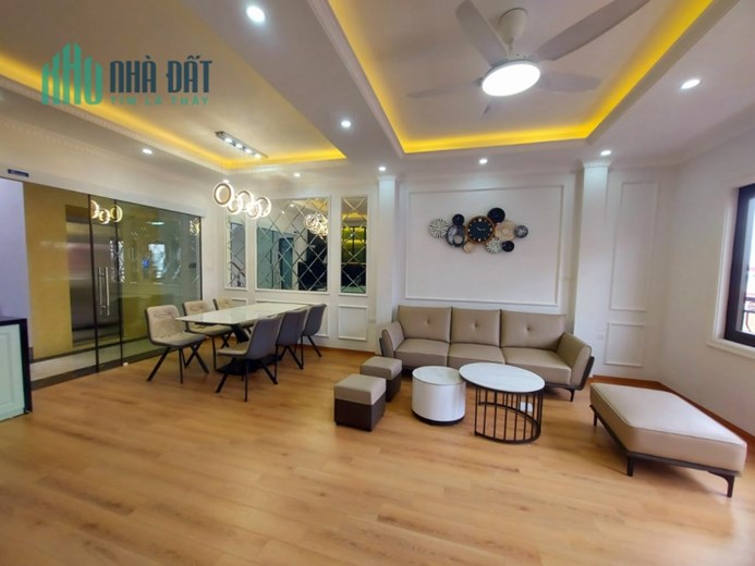 Bán nhà Hoàng Văn Thái, Thanh Xuân, Dt55m2, 7t, MT5,3m, giá 12.5tỷ, Ô TÔ, KD.