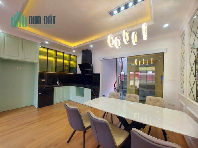 Bán nhà Hoàng Văn Thái, Thanh Xuân, Dt55m2, 7t, MT5,3m, giá 12.5tỷ, Ô TÔ, KD.