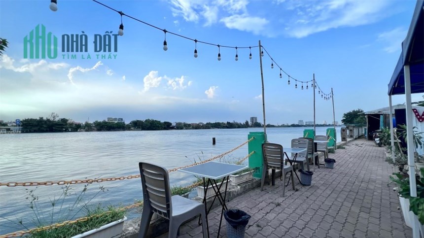 Cần cho thuê quán cafe mặt tiền sông Bình Quới, Bình Thạnh. 1000m2 full nội thất