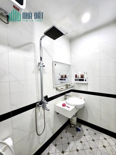 Nhà thanh lân - Hoàng Mai 32m2 * 5T giá 2.96 Tỷ