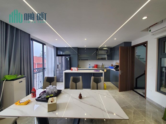 Bán nhà đẹp ngay Xã Đàn Đống Đa, 56m2 x 5T, MT 4.5m, kinh doanh sầm uất, nhỉnh 13 tỷ.