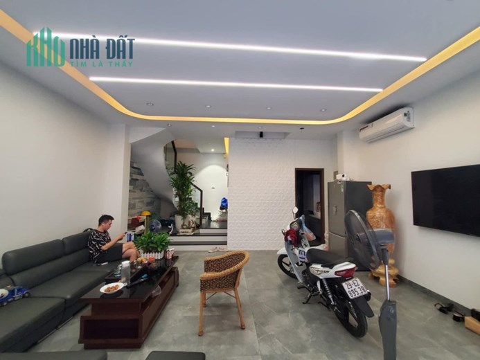 Bán nhà đẹp ngay Xã Đàn Đống Đa, 56m2 x 5T, MT 4.5m, kinh doanh sầm uất, nhỉnh 13 tỷ.