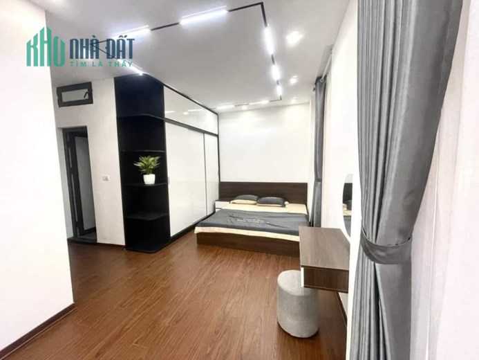 GIÁ GIẬT MÌNH! Siêu phẩm Lô góc Yên Hòa, Nhỉnh 5 Tỷ, 37m2  7.5m MT