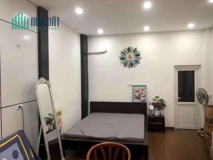 Cho thuê nhà Nguyên căn Kim Mã, Ba Đình 50m2, 4 Tầng, 4 Ngủ, Full đồ, Ở ngay CHỈ 12.5 triệu.