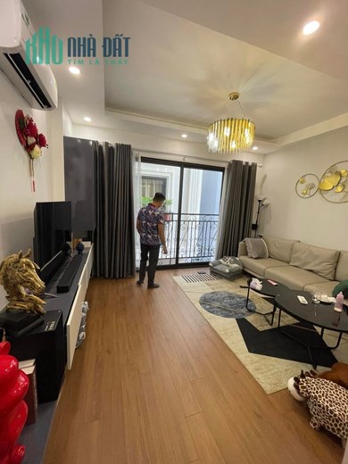 Bán ngôi nhà 85m2 phố Nghi Tàm, Tây Hồ Gara Ô tô 7 chỗ Kinh doanh Sầm uất 8.6 Tỷ