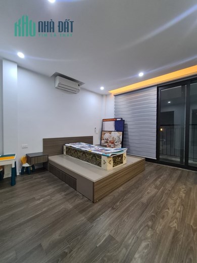 Bán mảnh đất 518m2 phố Nghi Tàm, Tây Hồ Mặt tiền chia lô 10m Ô tô tránh 25.3 Tỷ