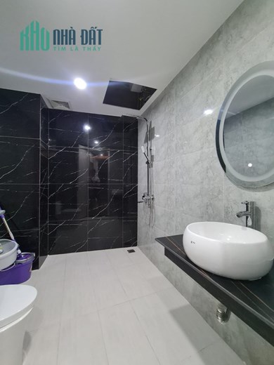 Bán mảnh đất 518m2 phố Nghi Tàm, Tây Hồ Mặt tiền rộng 10m Ô tô tránh 25.2 Tỷ