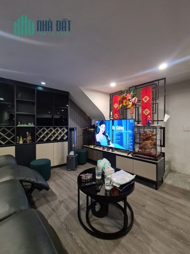 Bán khu đất 516m2 phố Nghi Tàm, Tây Hồ Mặt tiền chia lô Ô tô đua 10m 25.4 Tỷ