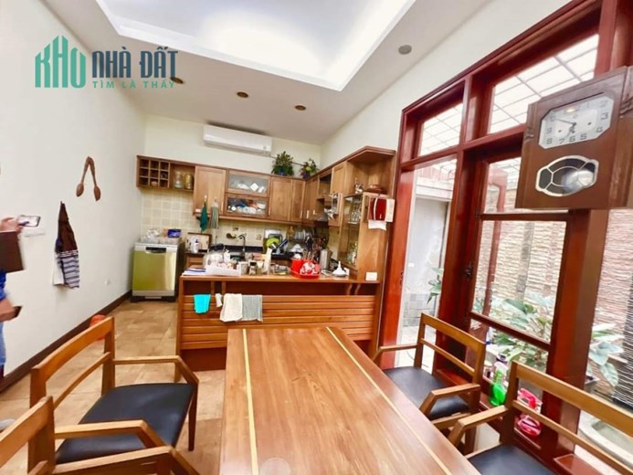 chủ giảm 1tỷ nhà dịch vọng KĐTM phân lô vỉ hè ô tô đỗ 99m 4t còn 30 tỷ