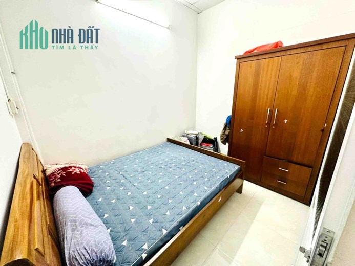 Bán Nhà Gần Chợ Tạm Bình, Tam Bình, Thủ Đức 40m2, Hẻm Xe Hơi,  2T, N 4m, SHR Chỉ 2 Tỷ Nhỉnh Rẻ Bao