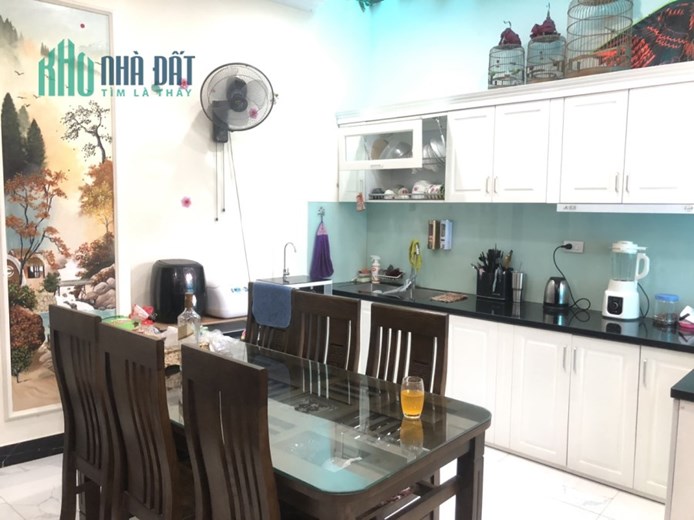 Bán nhà Thạch Bàn, Gần phố, 38 m2, 5 tầng, chỉ nhĩnh 3 tỷ