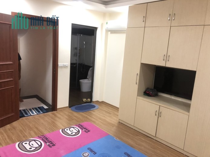 Bán nhà Thạch Bàn, Gần phố, 38 m2, 5 tầng, chỉ nhĩnh 3 tỷ