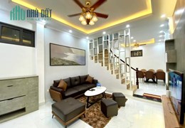 BÁN NHÀ KIM GIANG, 95m2x 9T, MT5m, Ô TÔ ĐỖ CỬA, LÔ GÓC, KINH DOANH, CHỈ NHỈNH 17 TỶ