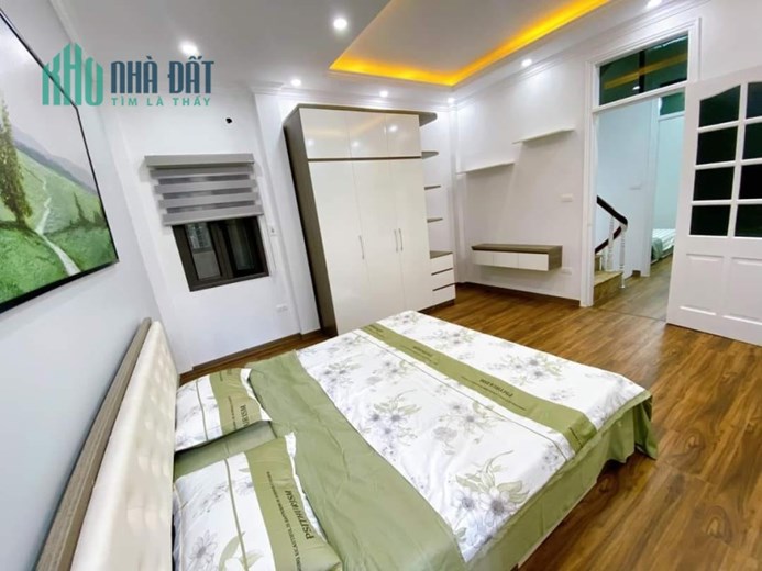 BÁN NHÀ KIM GIANG, 95m2x 9T, MT5m, Ô TÔ ĐỖ CỬA, LÔ GÓC, KINH DOANH, CHỈ NHỈNH 17 TỶ