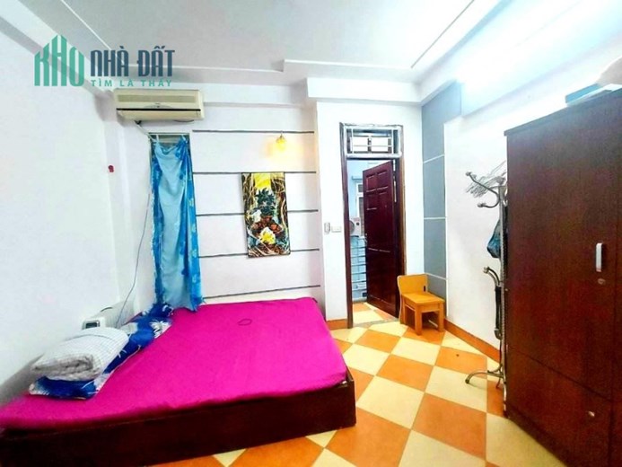 CẦN BÁN NHÀ PHỐ YÊN HÒA CHỈ NHỈNH 3 TỶ,dt:30m*5 Tầng, MT: 4m