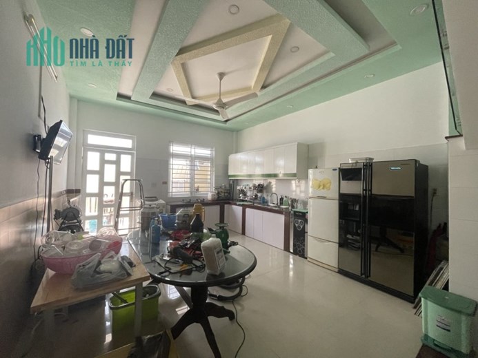 BÁN NHÀ - LÊ VĂN QUỚI - BTĐA -  BÌNH TÂN - 110M2 - NGANG 5M -  5 TẦNG - HẺM 6M THÔNG - 8,2 TỶ