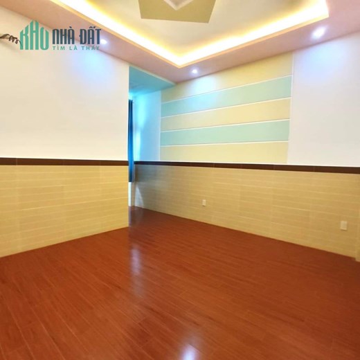 BÁN NHÀ - LÊ VĂN QUỚI - BTĐA -  BÌNH TÂN - 110M2 - NGANG 5M -  5 TẦNG - HẺM 6M THÔNG - 8,2 TỶ
