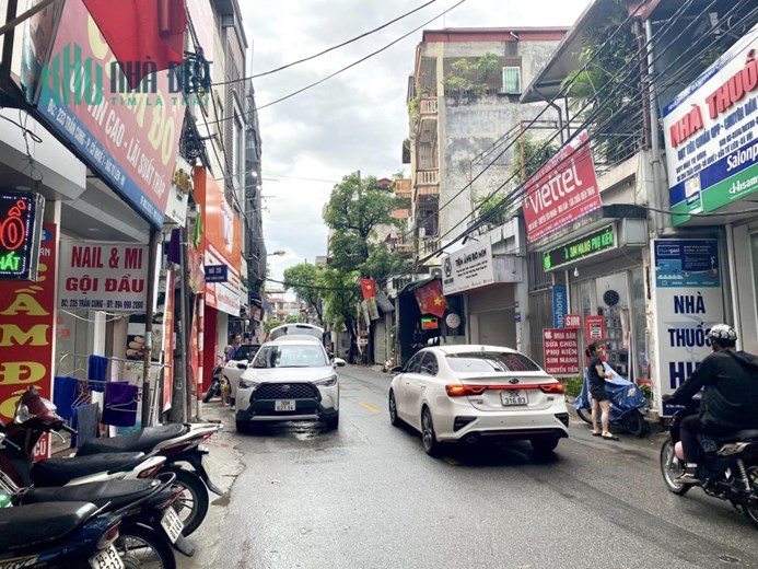 Quá chất nhà đẹp, Trần Cung 5T, mt 5m – ô tô – lô góc 2 thoáng – Nội thất xịn sò 4,15 tỷ.