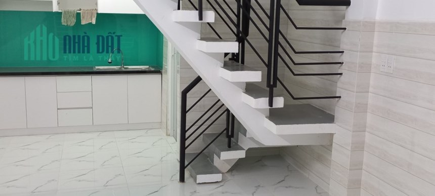 Bán Gấp nhà 36m2, Đường Nguyễn Trọng Tuyển, Phường 8, Quận Phú Nhuận.