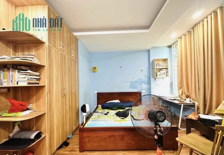 Bán nhanh nhà HXH Đồng Đen phường 12 Tân Bình 50m2- 4 tầng SHR chỉ 6 tỷ 6