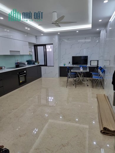 Bán nhà NGUYỄN XIỂN vị trí rất đẹp,VỈA HÈ- Ô TÔ- KINH DOANH ĐỈNH  33m2, 6 tầng , nhỉnh 5 tỷ