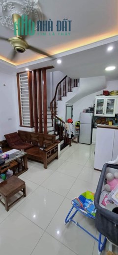 bán gấp nhà 5 tầng Đẹp -50m ra phố - căn góc - phố Trần Cung -0364641141
